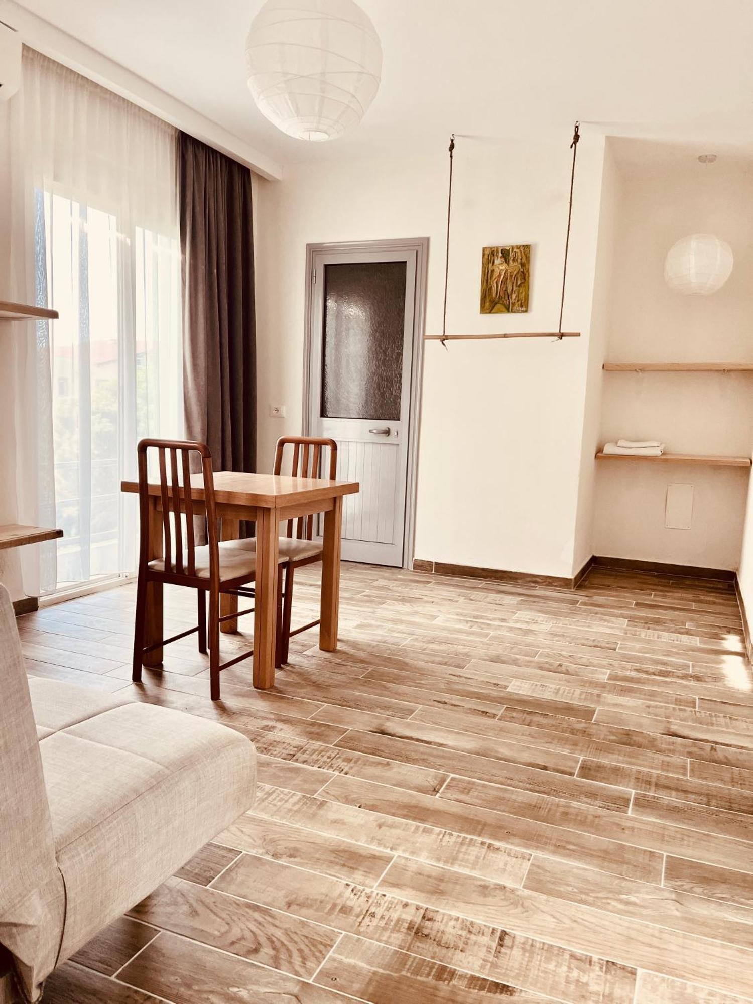 Family Tree - Quiet Area - Self Check In Aparthotel Голем Стая снимка